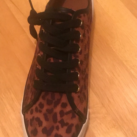 Shoes, Standard, average width - Picture 3 of 3